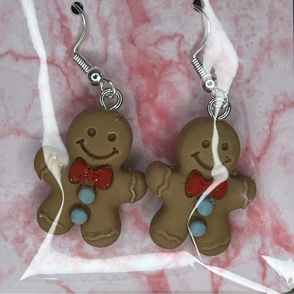 Gingerbread Man Christmas Holiday Festive Earrings Gumdrop Buttons Gift Stocking - Picture 2 of 2